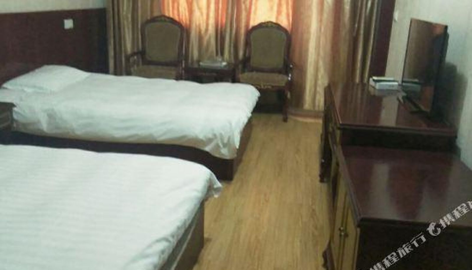 Room - Fenghuayuan Hostel