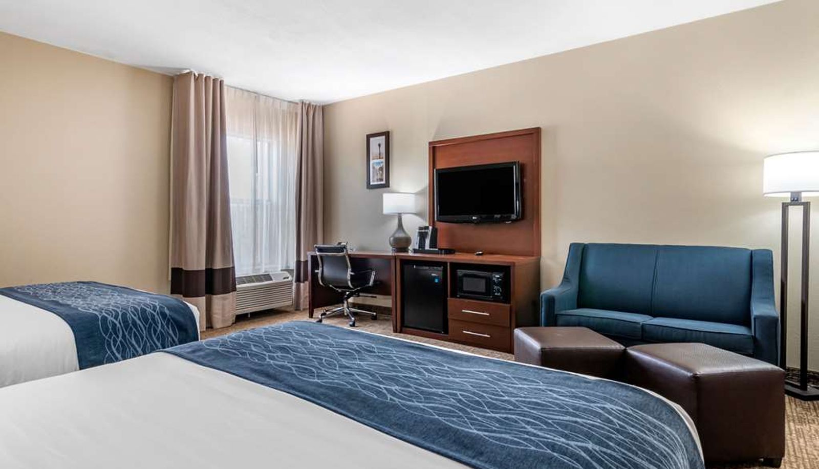 Kamer - Comfort Inn & Suites Junction City - near Fort Riley