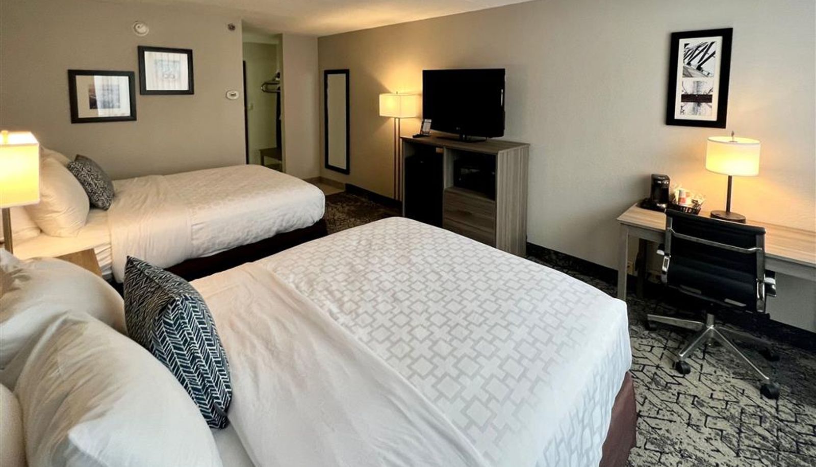 Zimmer - Clarion Hotel & Convention Center Joliet