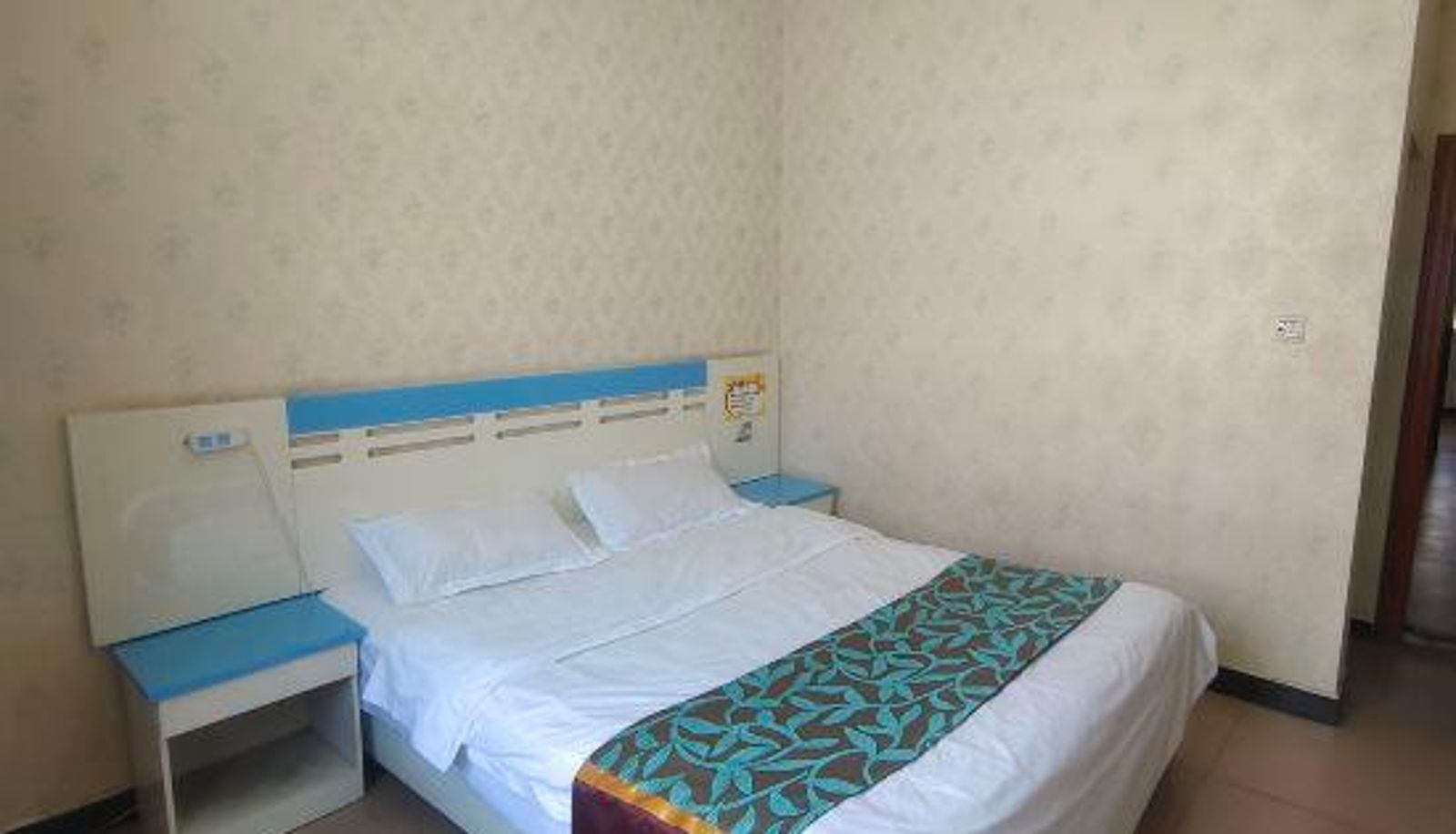 Camera - Chuxiong Shuangxi Hotel