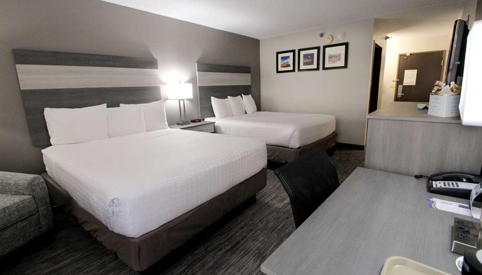 Zimmer - Baymont Inn & Suites by Wyndham Lafayette / Purdue Area