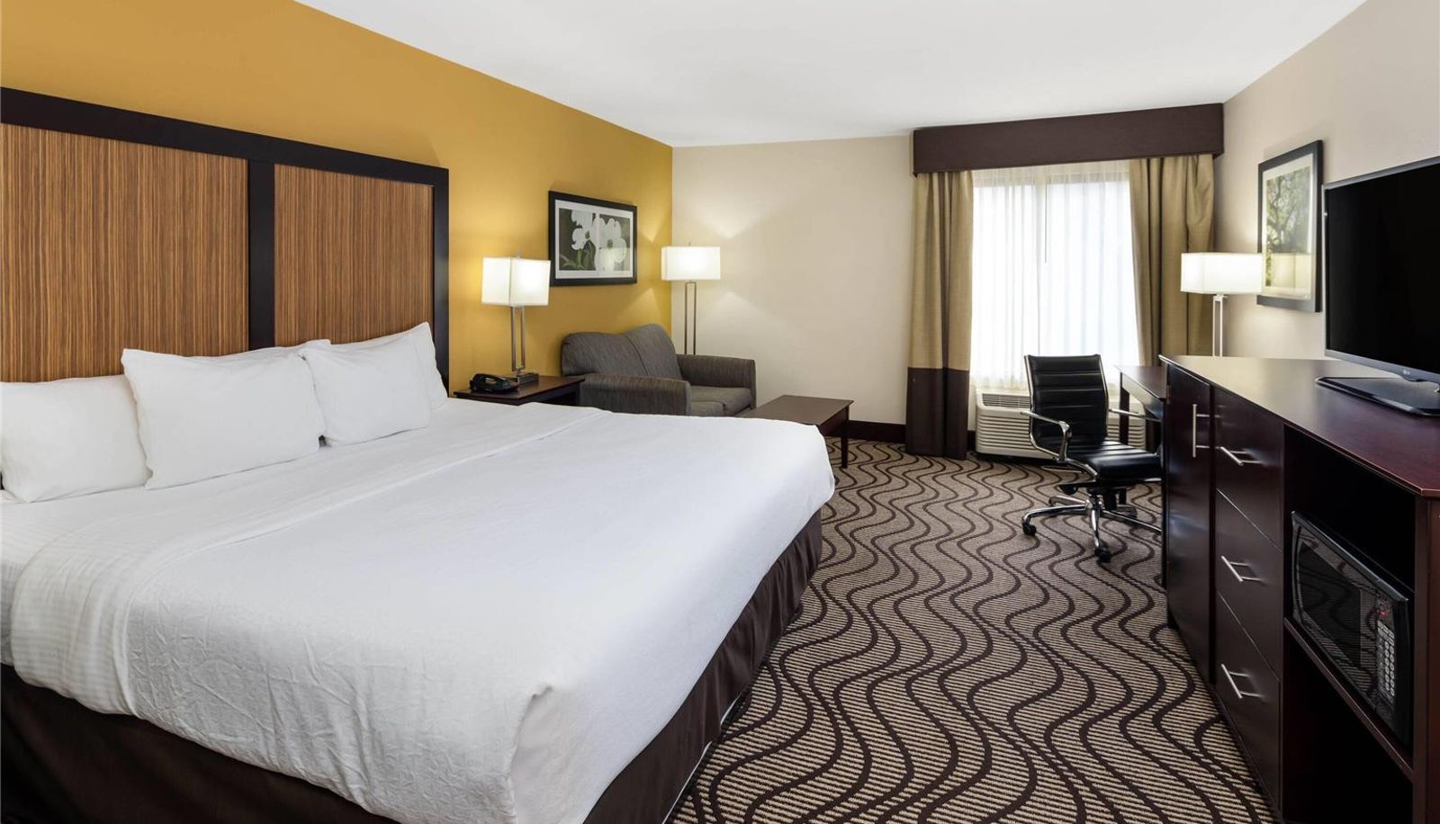 Suite - La Quinta Inn & Suites by Wyndham LaGrange / I-85