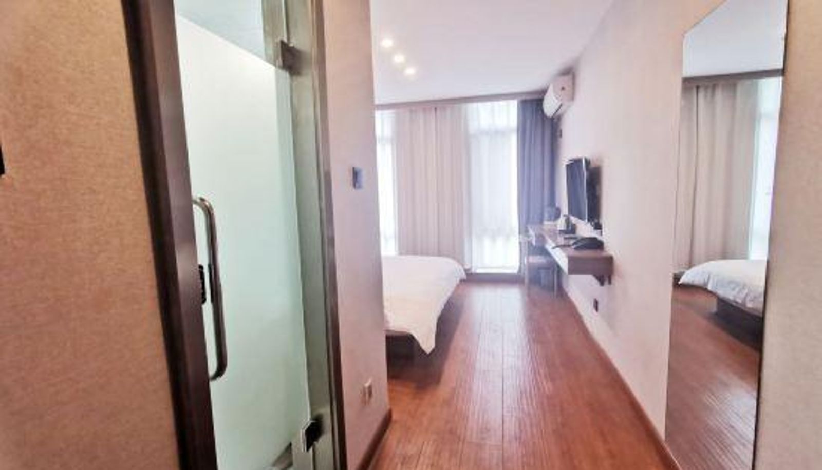 Zimmer - Jurong)  Ninghang South Road Rujia Paibai Cloud Hotel (Yuqing Square