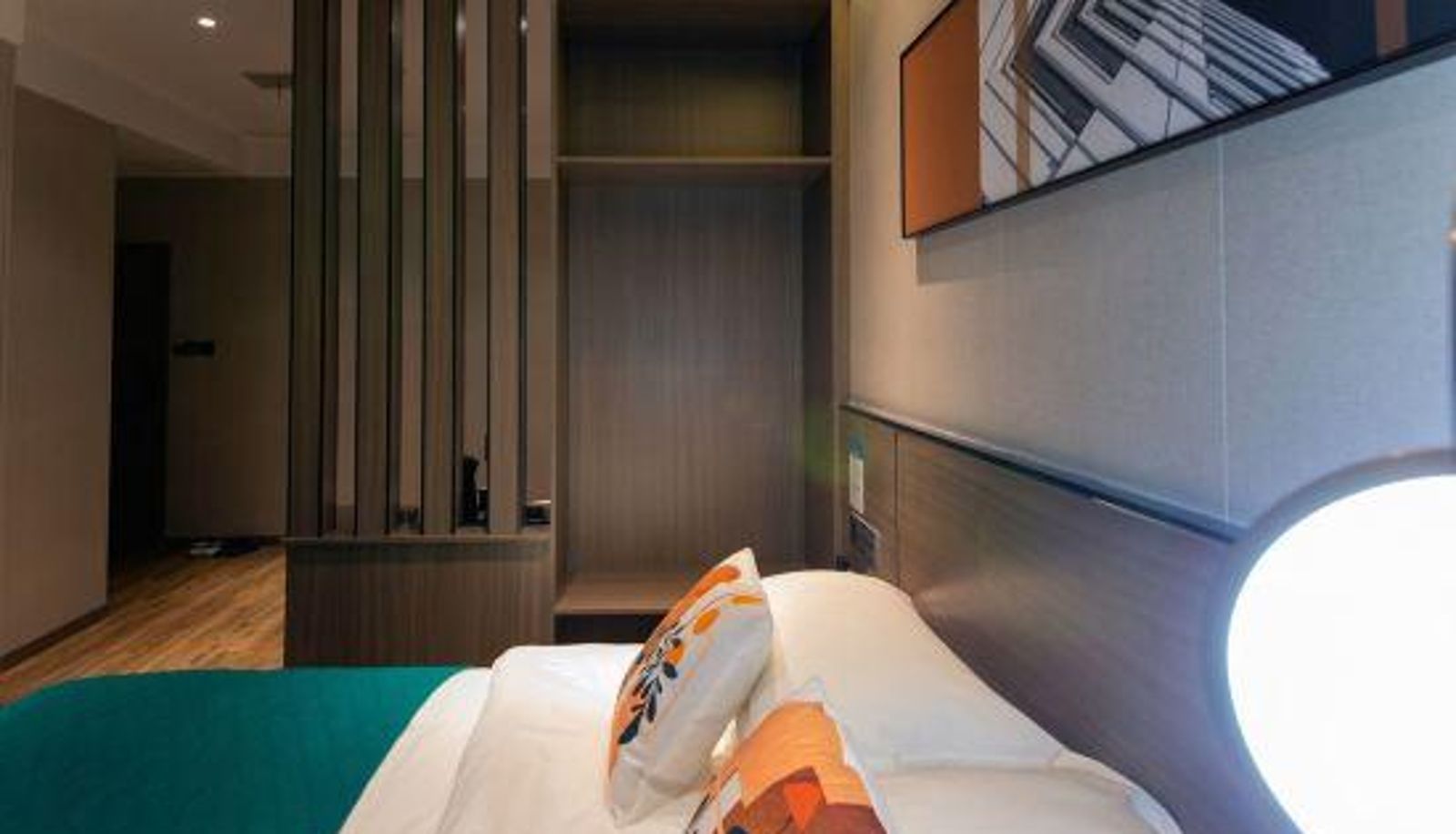 Zimmer - Lexus Holiday Hotel (Pingdingshan Kaiyuan Road Pedestrian Street)