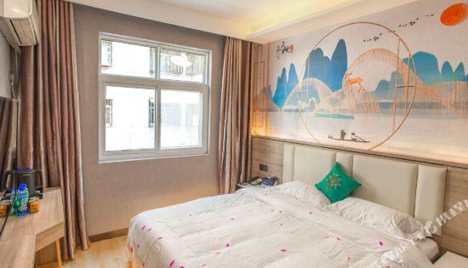 Room - Luke Hotel (Zhoukou East Bus Station)