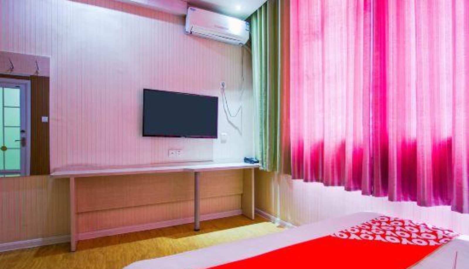 Camera - Zhoukou Momo Fashion Hotel