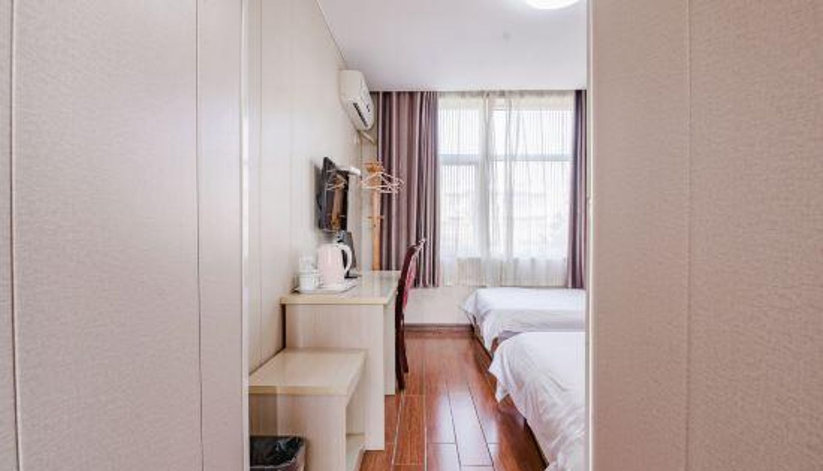 Camera - Zhoukou Far East Business Hotel