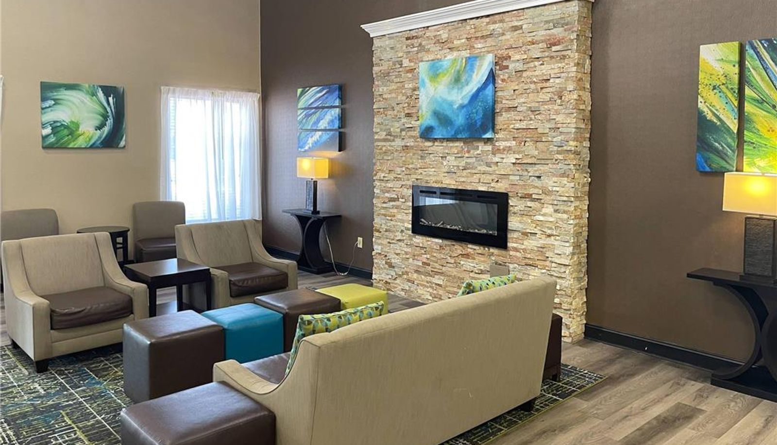Hall - Quality Inn & Suites Lexington South