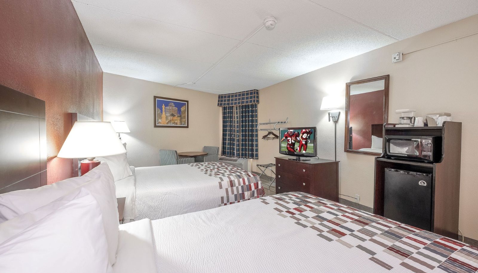 Zimmer - Red Roof Inn & Suites Macon
