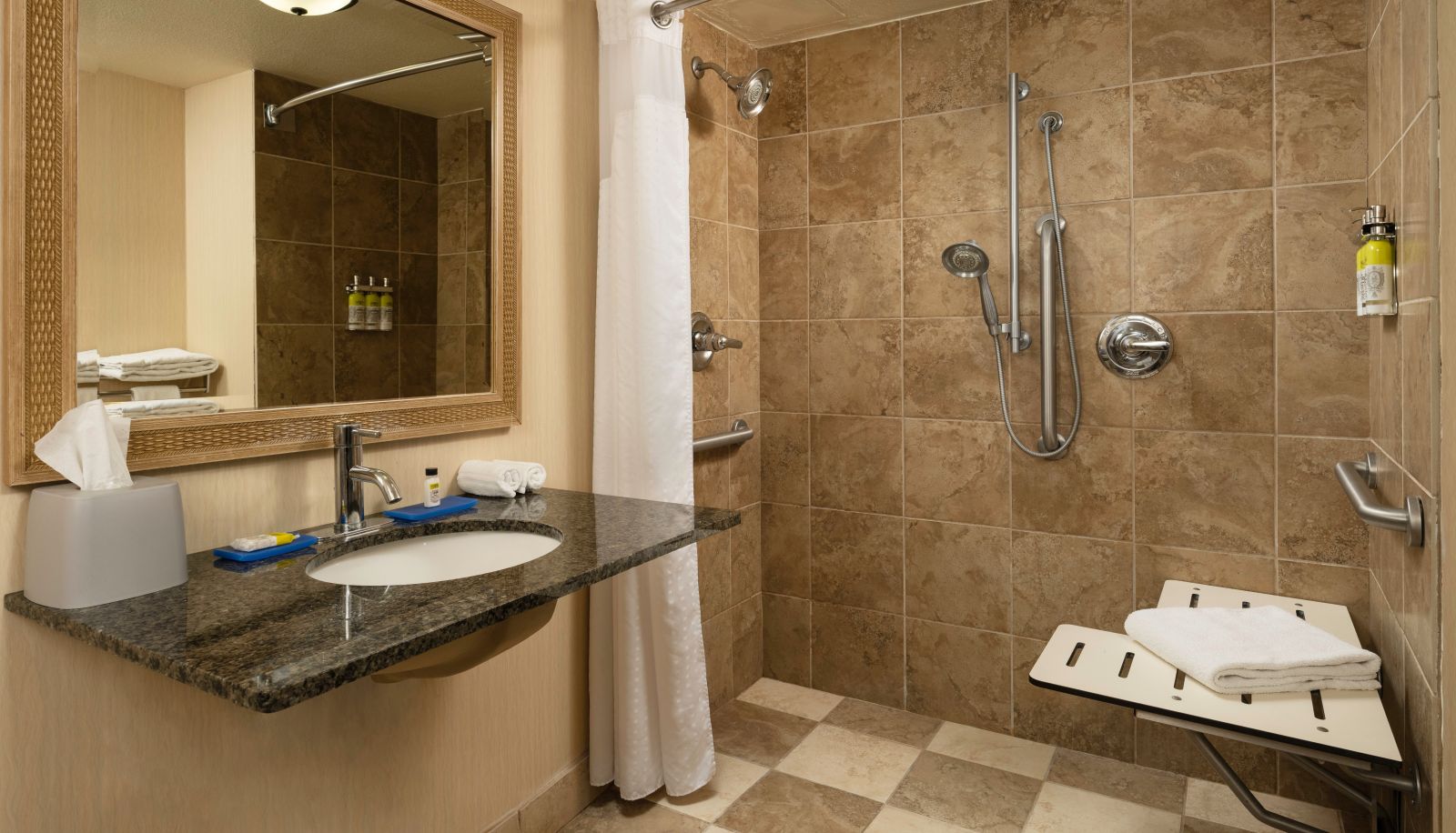 Room - Holiday Inn Express AT MONTEREY BAY by IHG