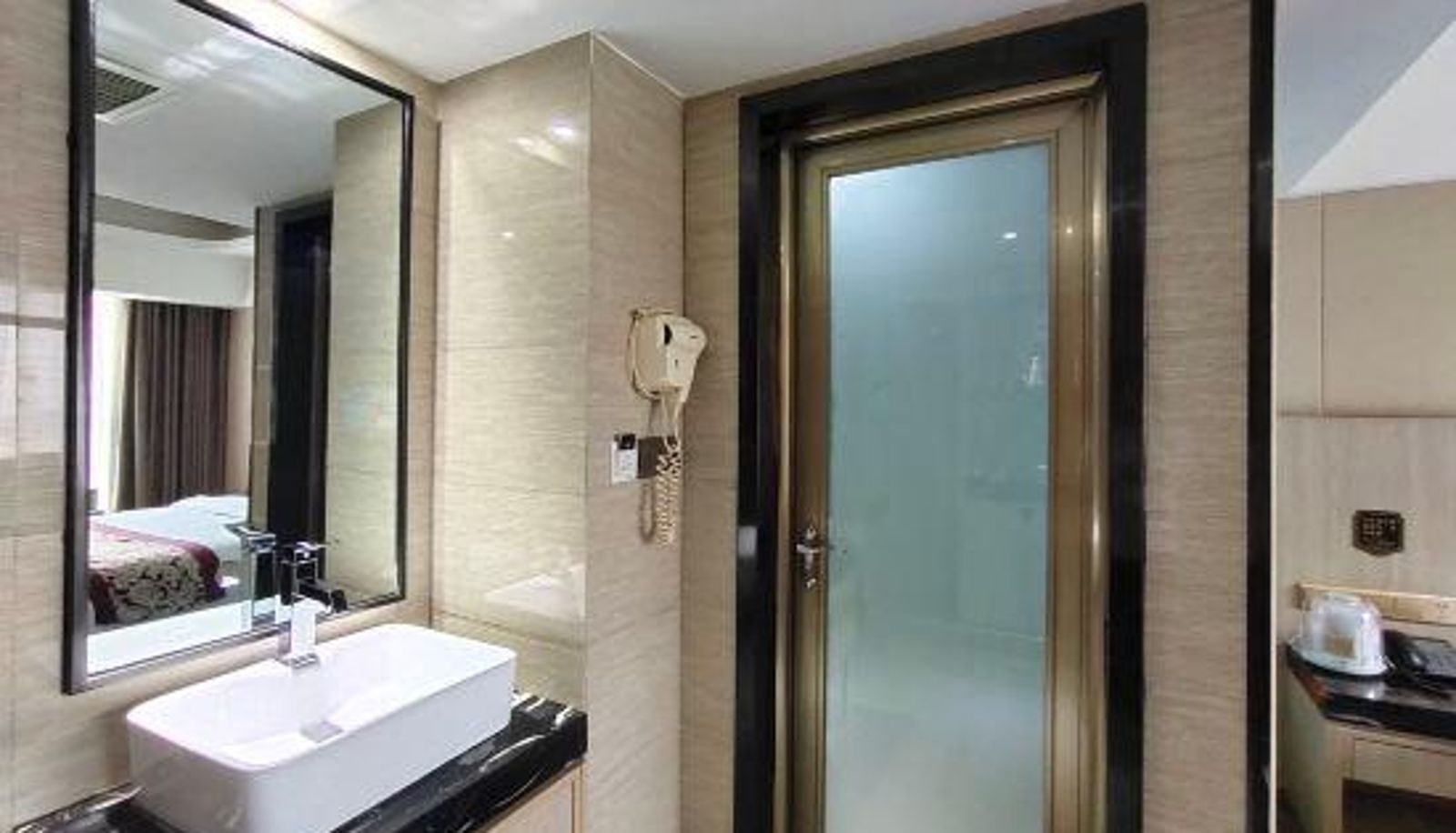 Zimmer - Chenlong Hotel 168 (Tongdao Sasui Square Branch)