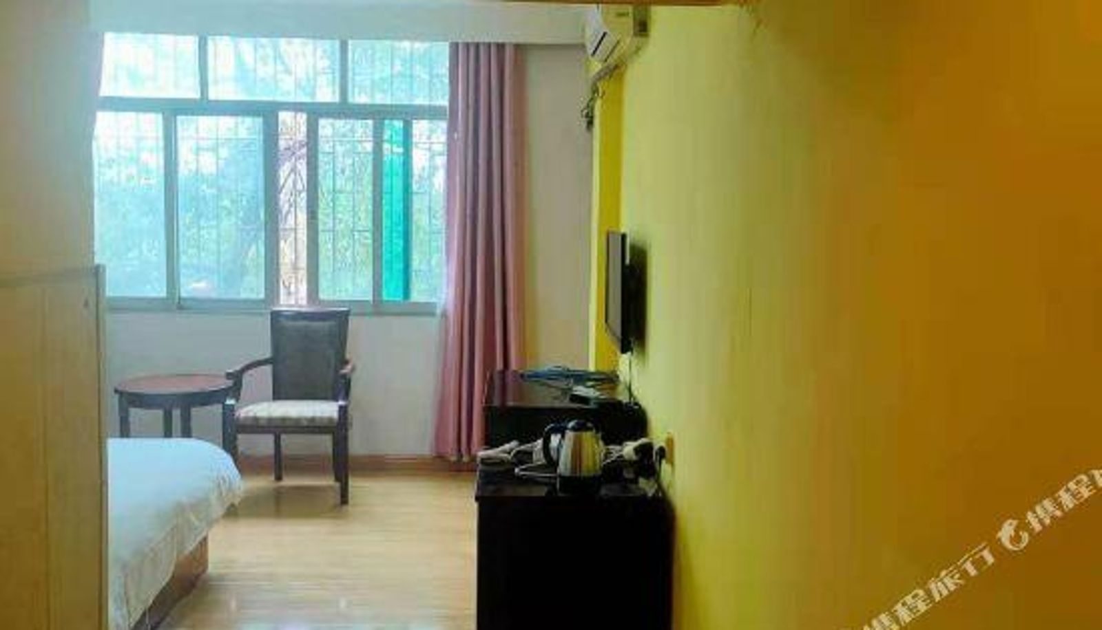 Zimmer - Jincheng Hotel