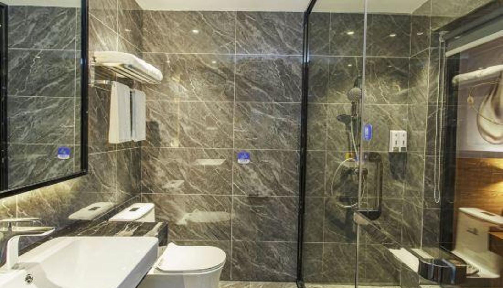 Room - Youcheng Hotel (Yulin Jincheng Center Pedestrian Street Hawaii Branch)