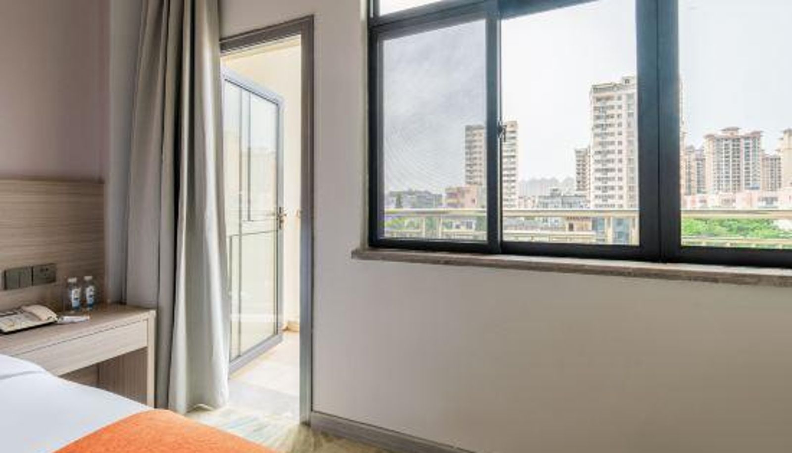 Zimmer mit Balkon - Yulin Civil Aviation Hotel