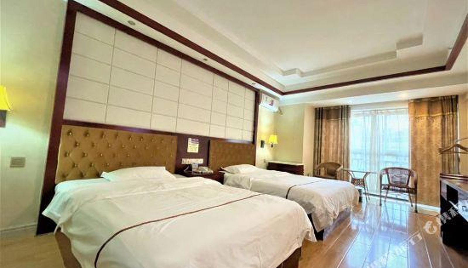 Chambre - Jingang Hotel (RT-Mart Store of Yulin Traditional Chinese Medicine Port)
