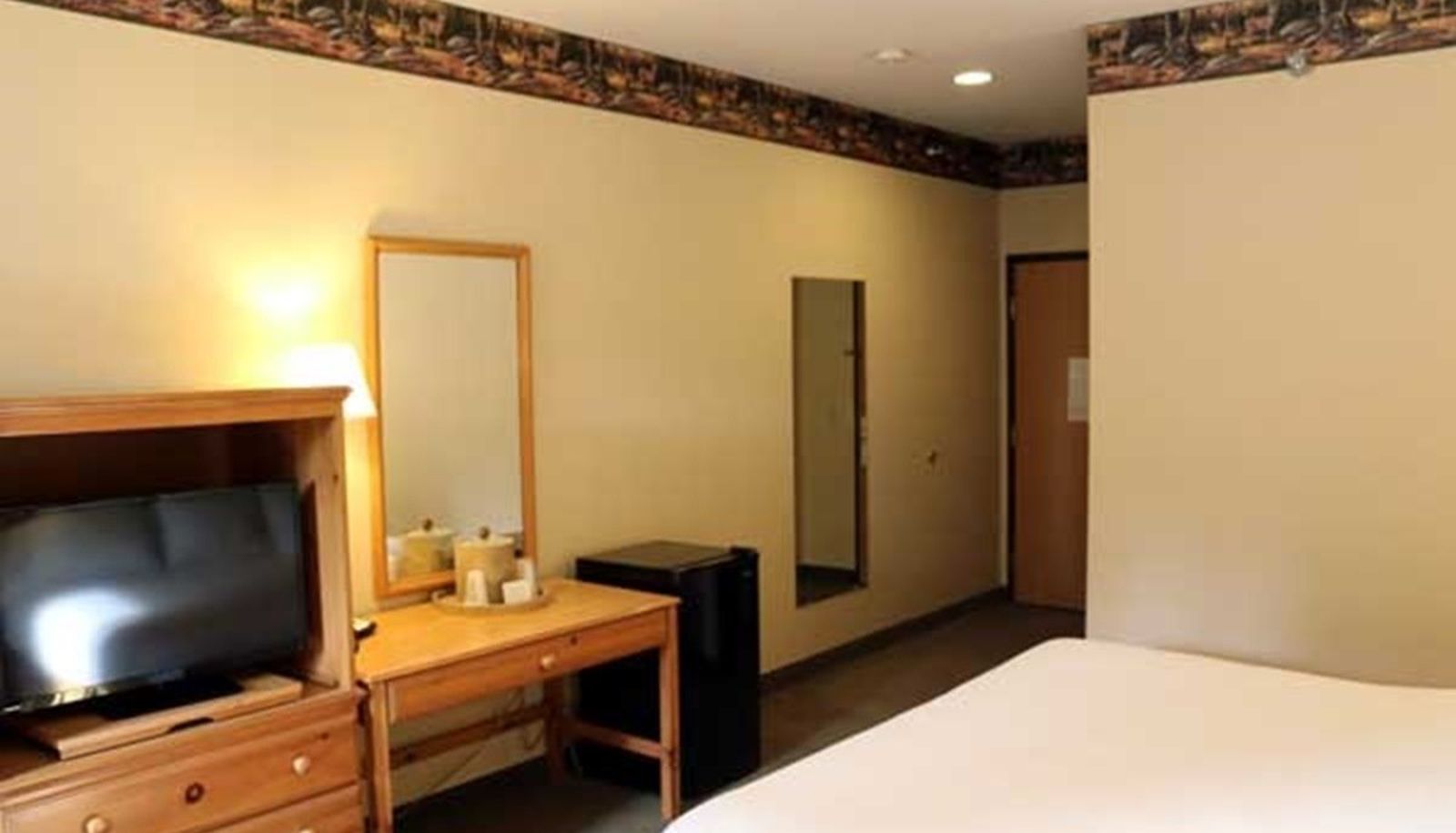 Zimmer - THE PELLSTON LODGE