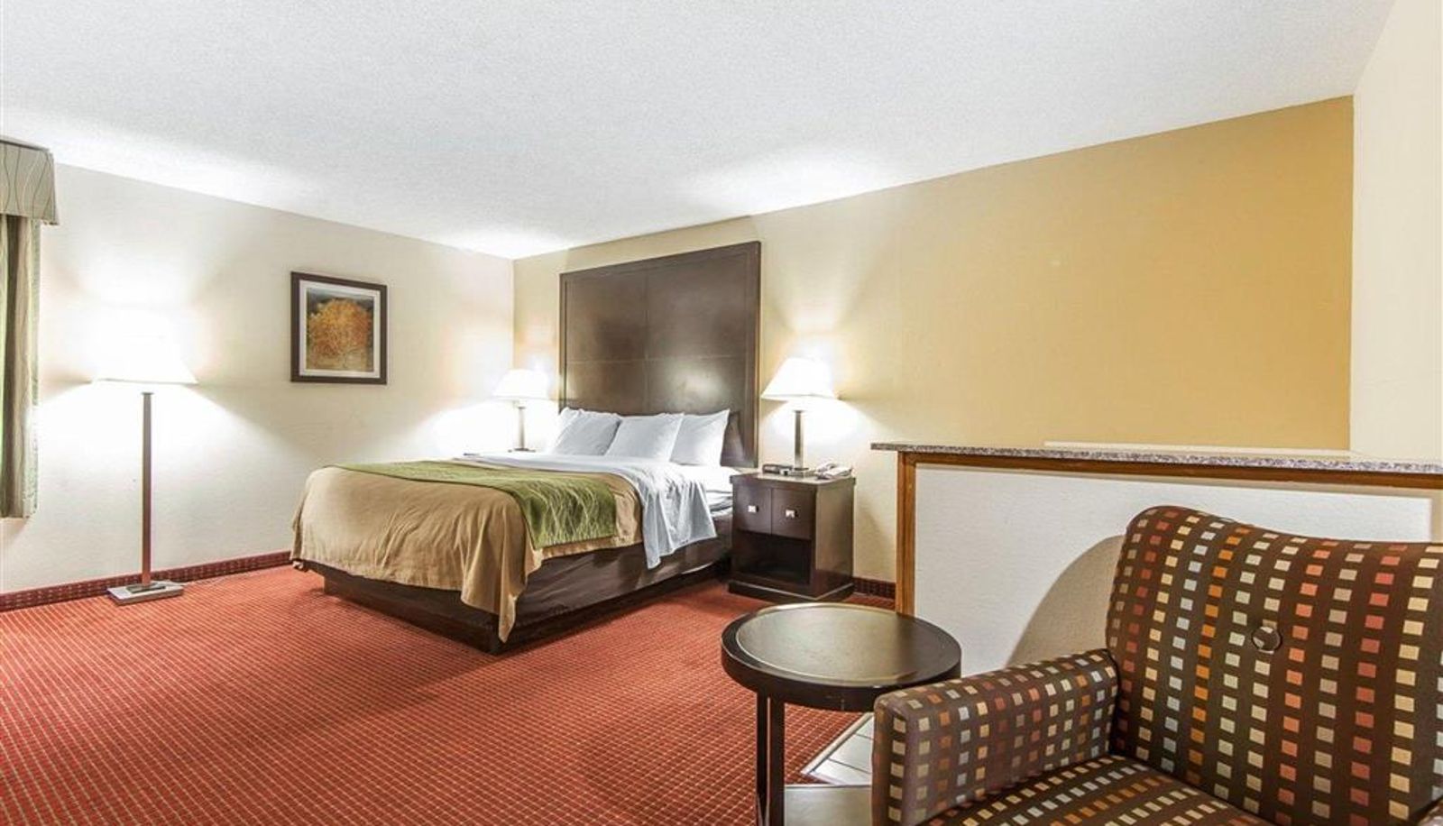 Room - Quality Inn & Suites Portsmouth