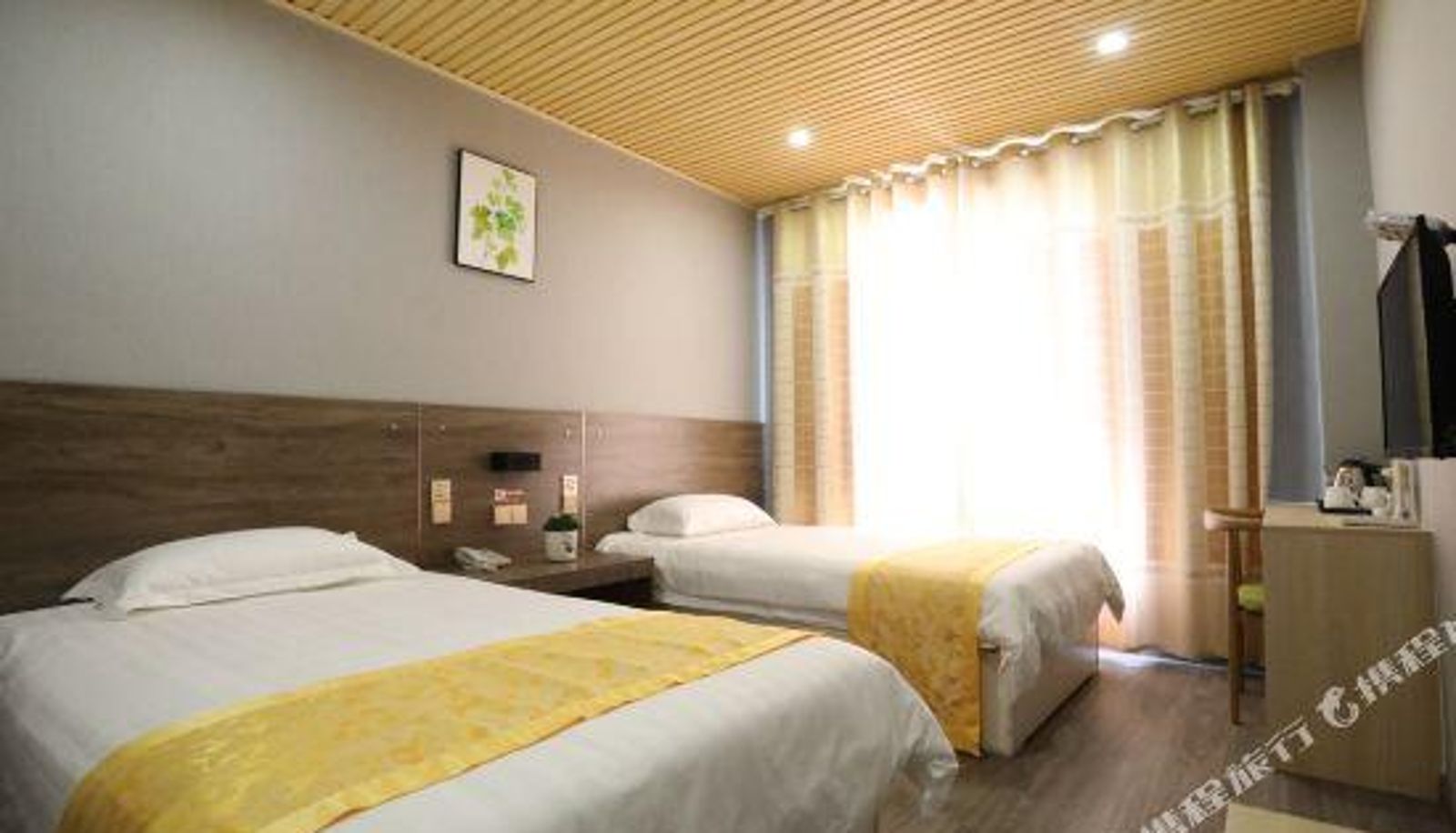 Zimmer - Ruibo Yun Hotel (Rizhao Yunhai Road RT-Mart Store)