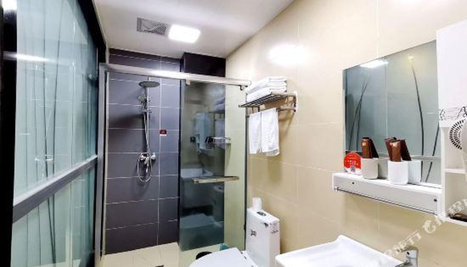 Chambre Familiale - Junyi Selection Hotel (Rizhao Railway Station Store)