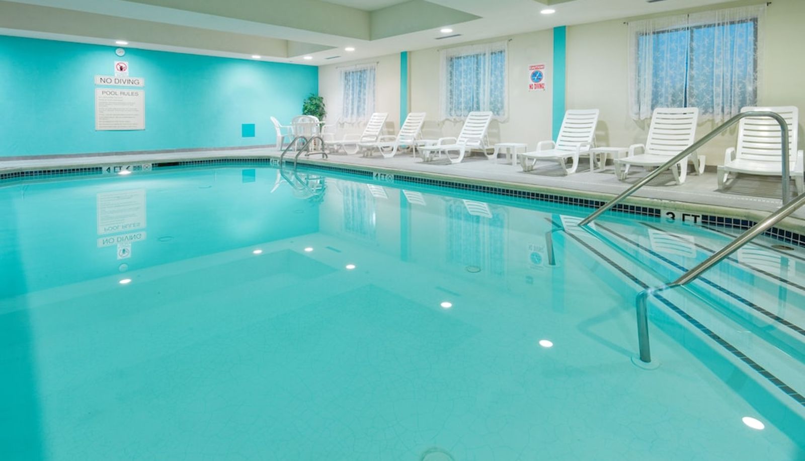 Pool - Holiday Inn Express & Suites QUAKERTOWN - ALLENTOWN AREA by IHG