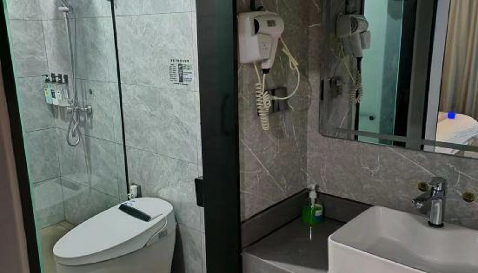 Camera business - Jiaozuo Roman Hotel