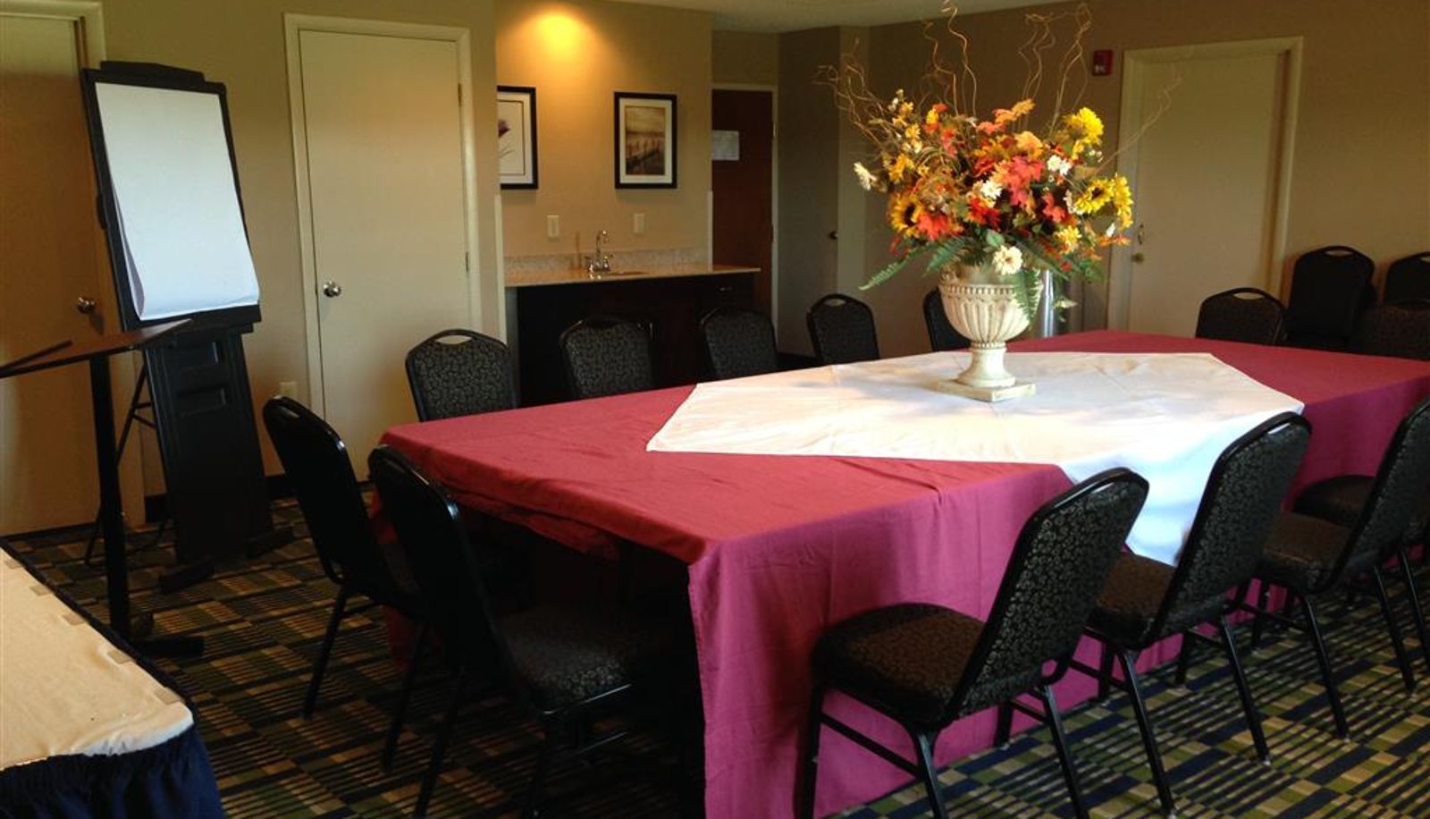 Conference room - SureStay Plus by Best Western Roanoke Rapids I 95