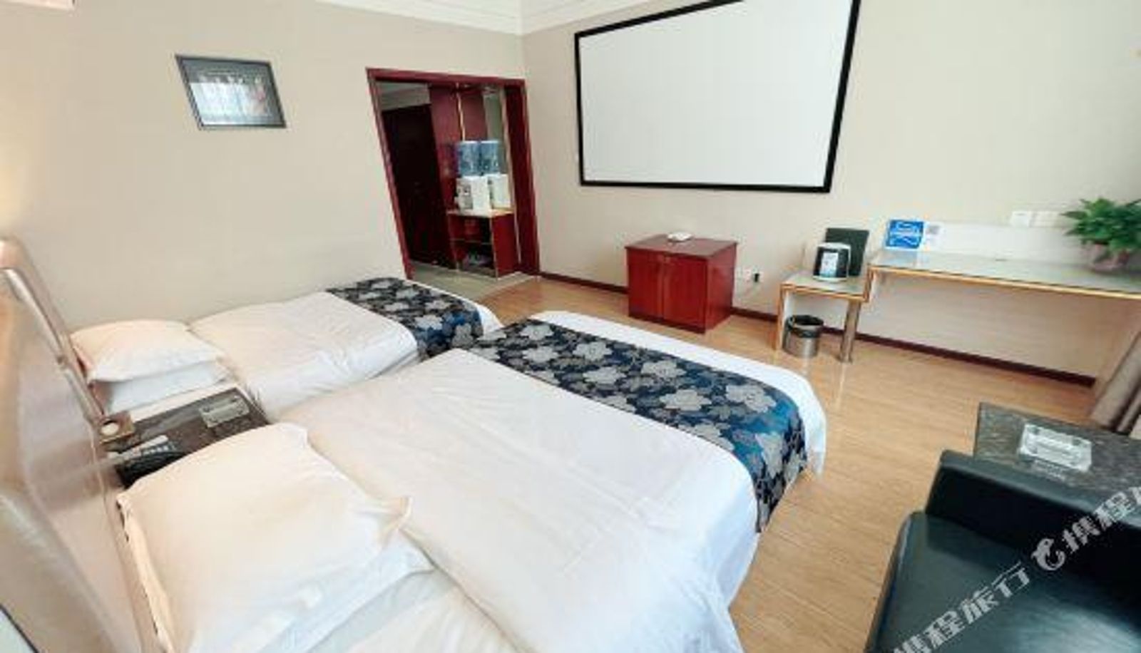 Familienzimmer - Jufeng Hotel