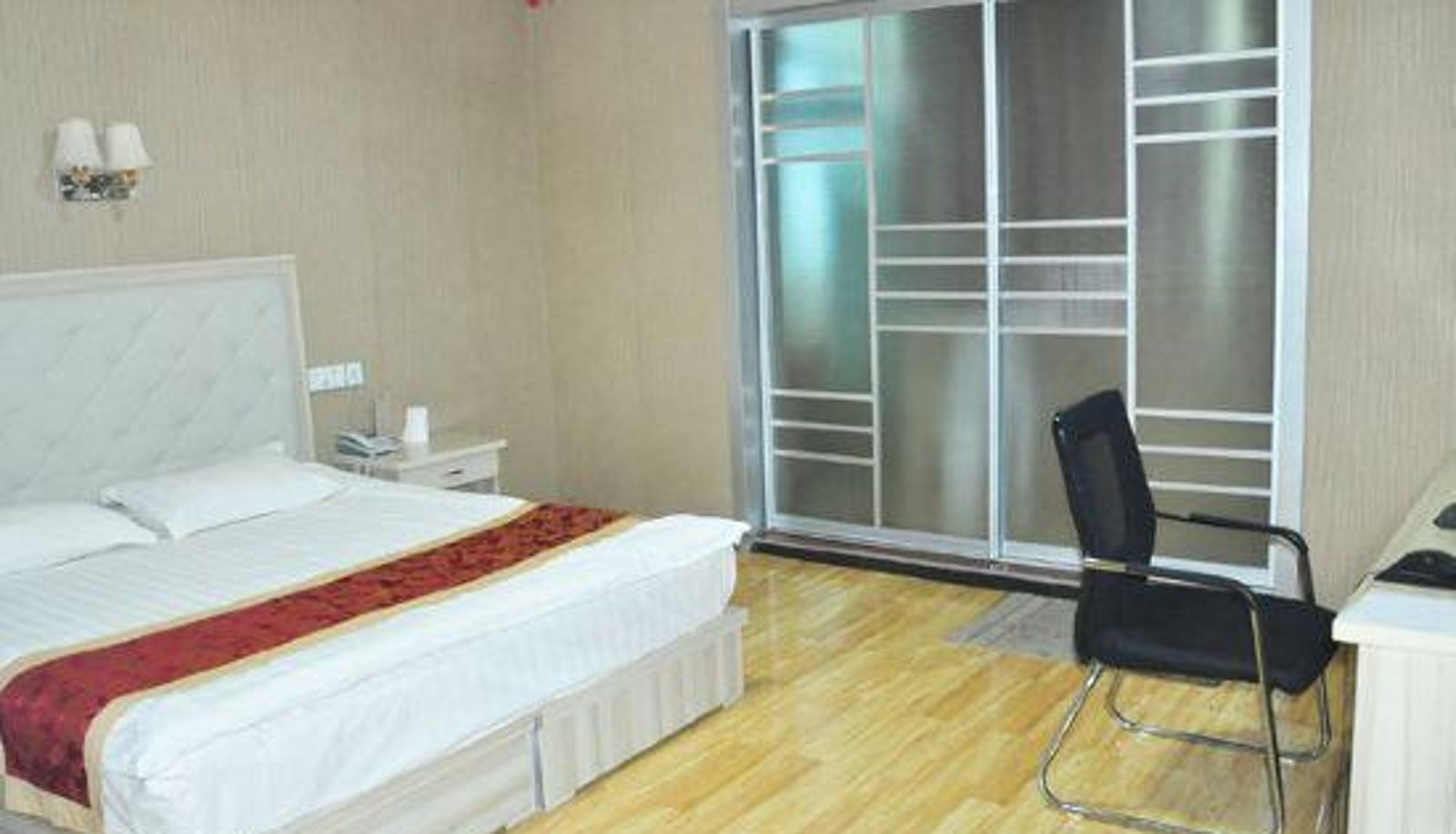 Room - Huixin Express Hotel