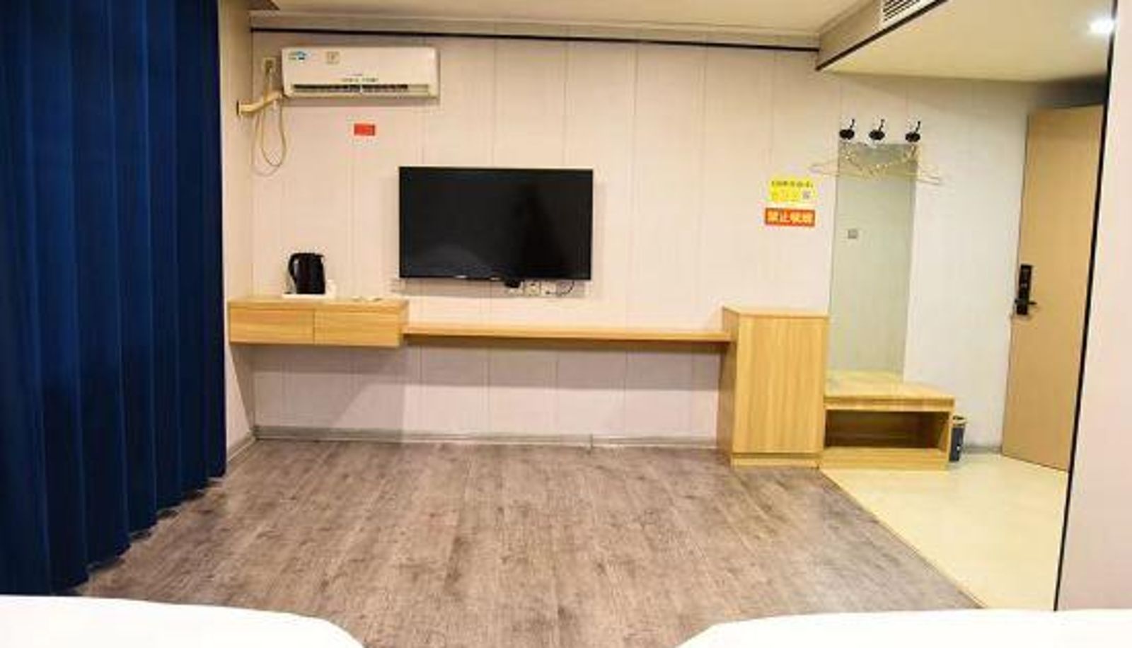 Business-Zimmer - Jianju Hotel (Renqiulesha Shopping Plaza)