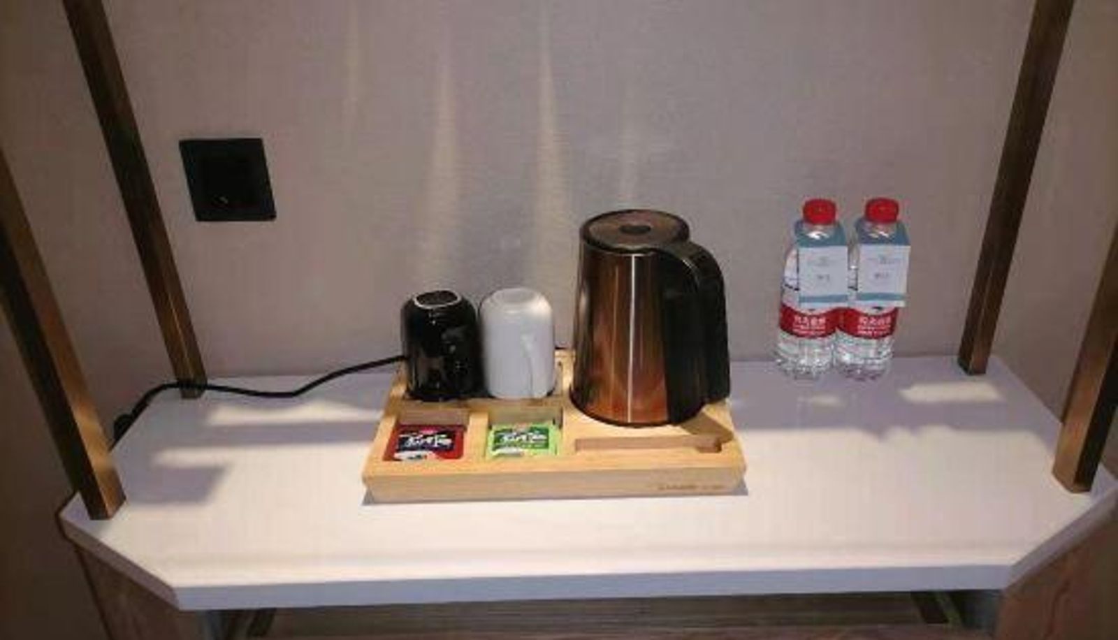 Kamer - Yiwan Light Luxury Hotel