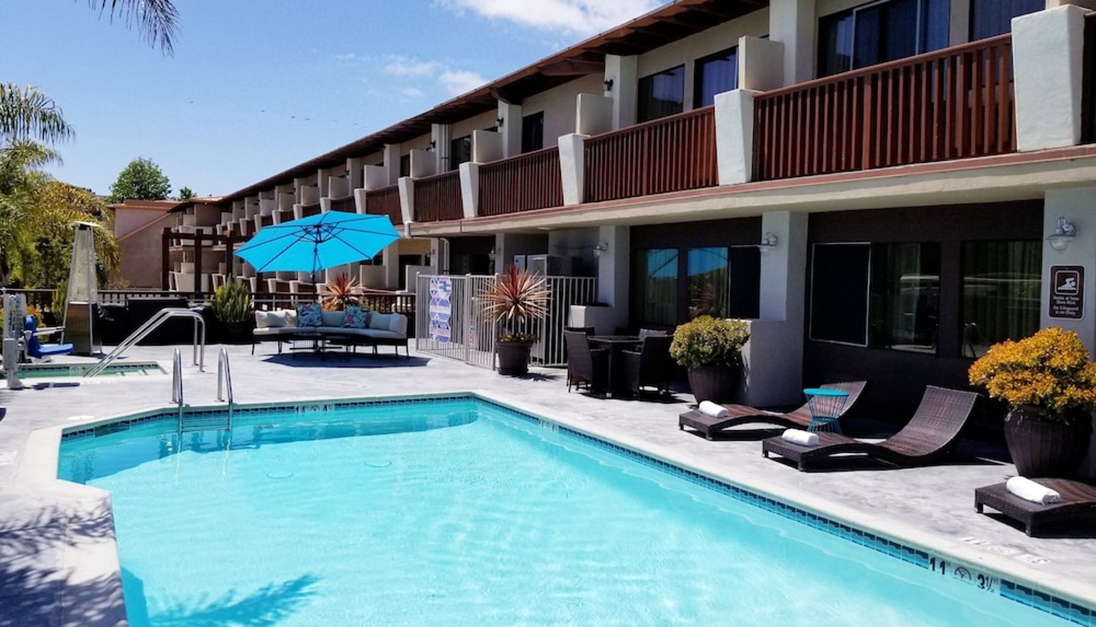 Piscina - Holiday Inn Express & Suites SOLANA BEACH-DEL MAR by IHG