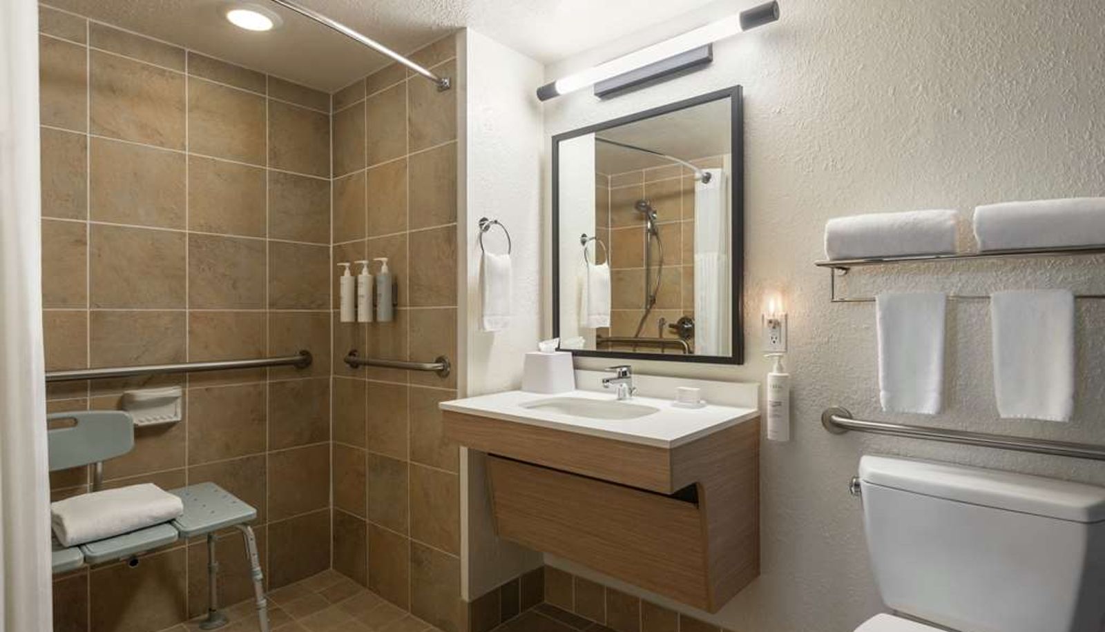Room - Spark by Hilton Sarasota Siesta Key Gateway