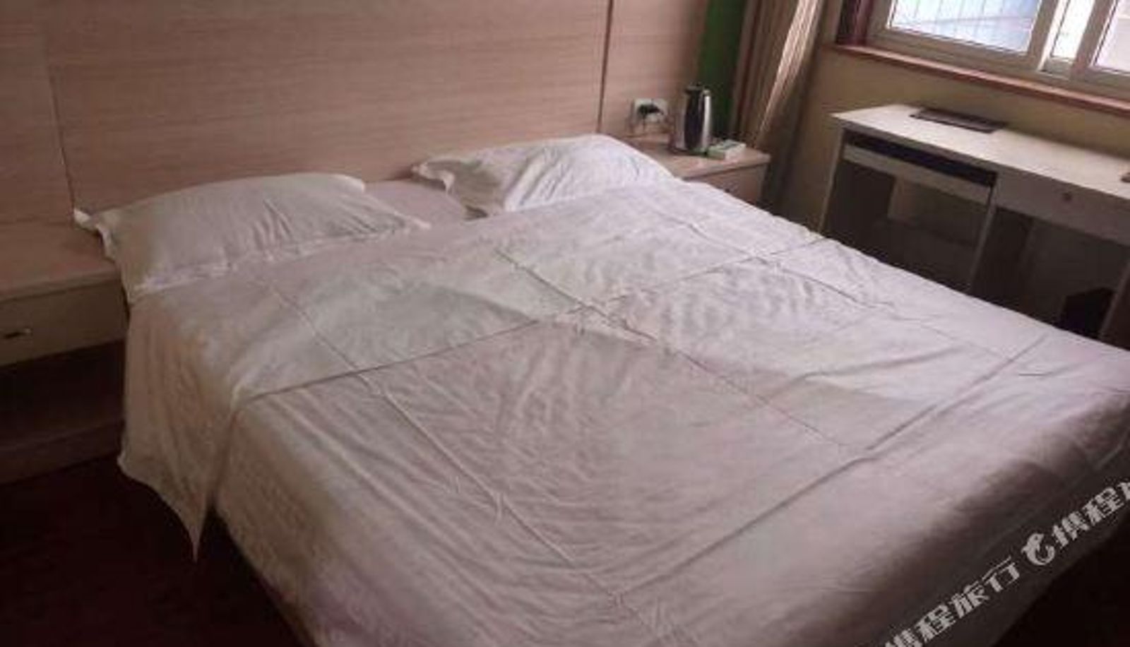Chambre Business - Kelinning Chain Hotel (Jiaozhou Railway Station Store)