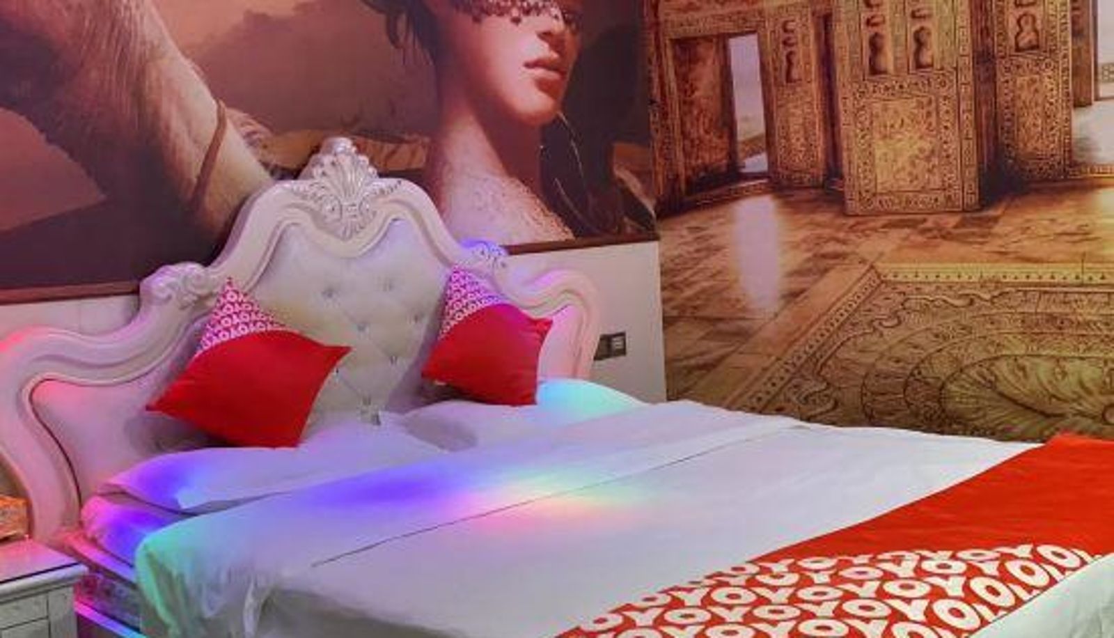 Zimmer - Yiyu Fengqing Theme Hotel