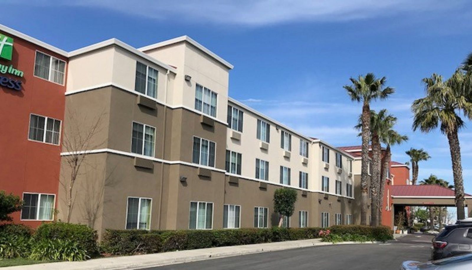 Info - Holiday Inn Express & Suites TRACY by IHG