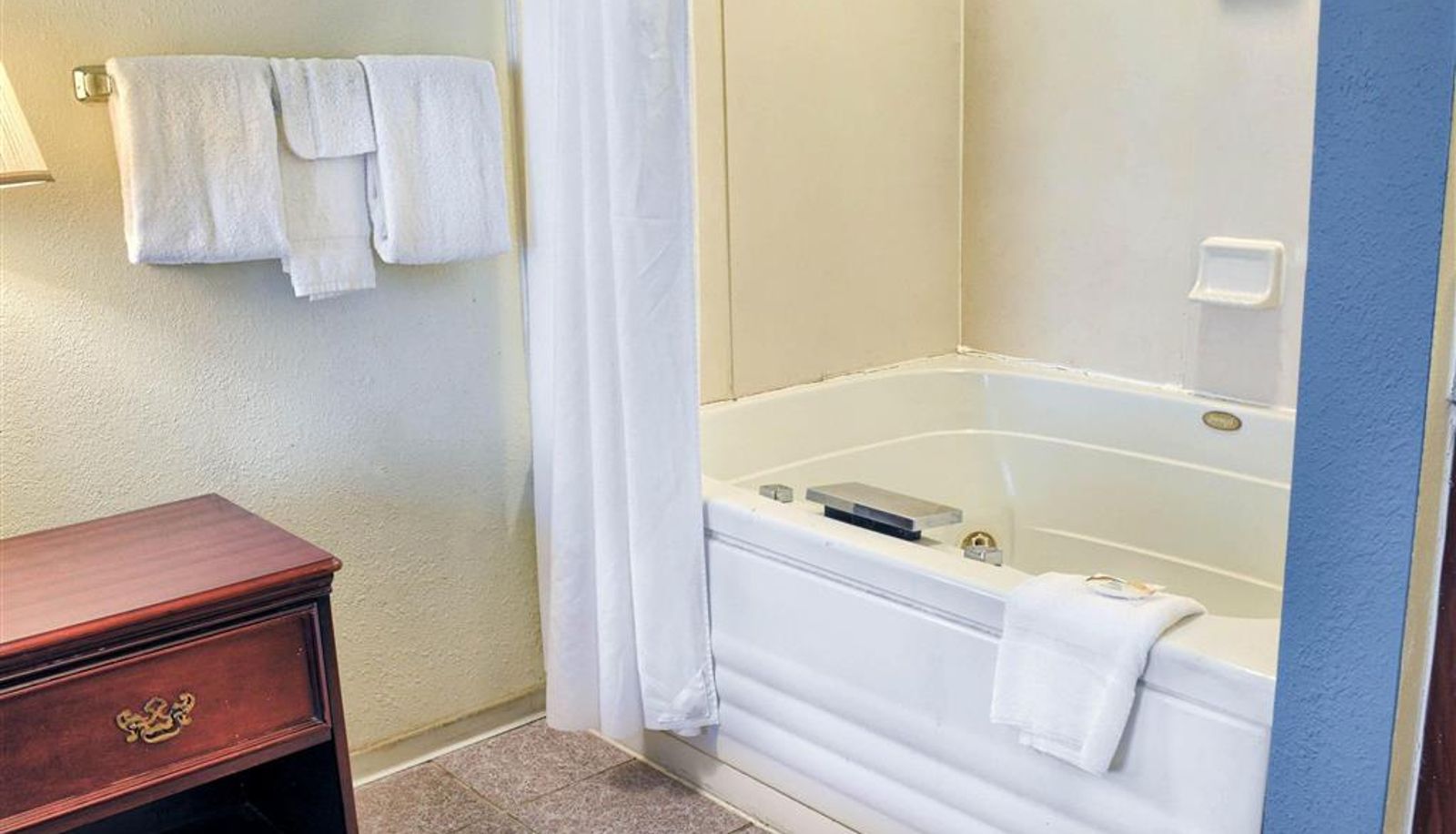 Chambre - Quality Inn Thornburg
