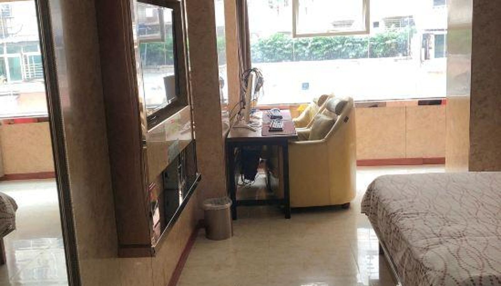 Kamer - Ezhou Holiday Hailan Yuntian Hotel