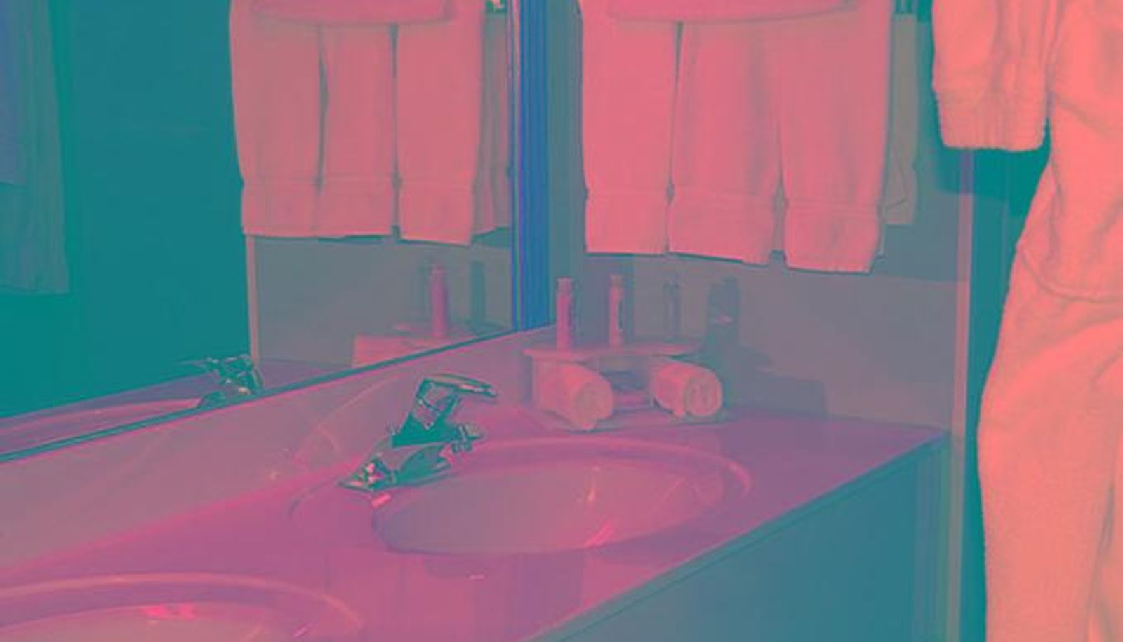 Room - The Niobrara Lodge