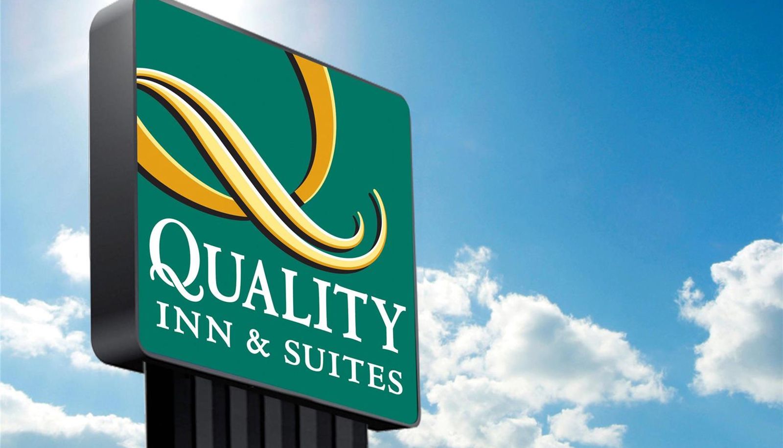 Vista exterior - Quality Inn & Suites Woodstock near Lake Geneva