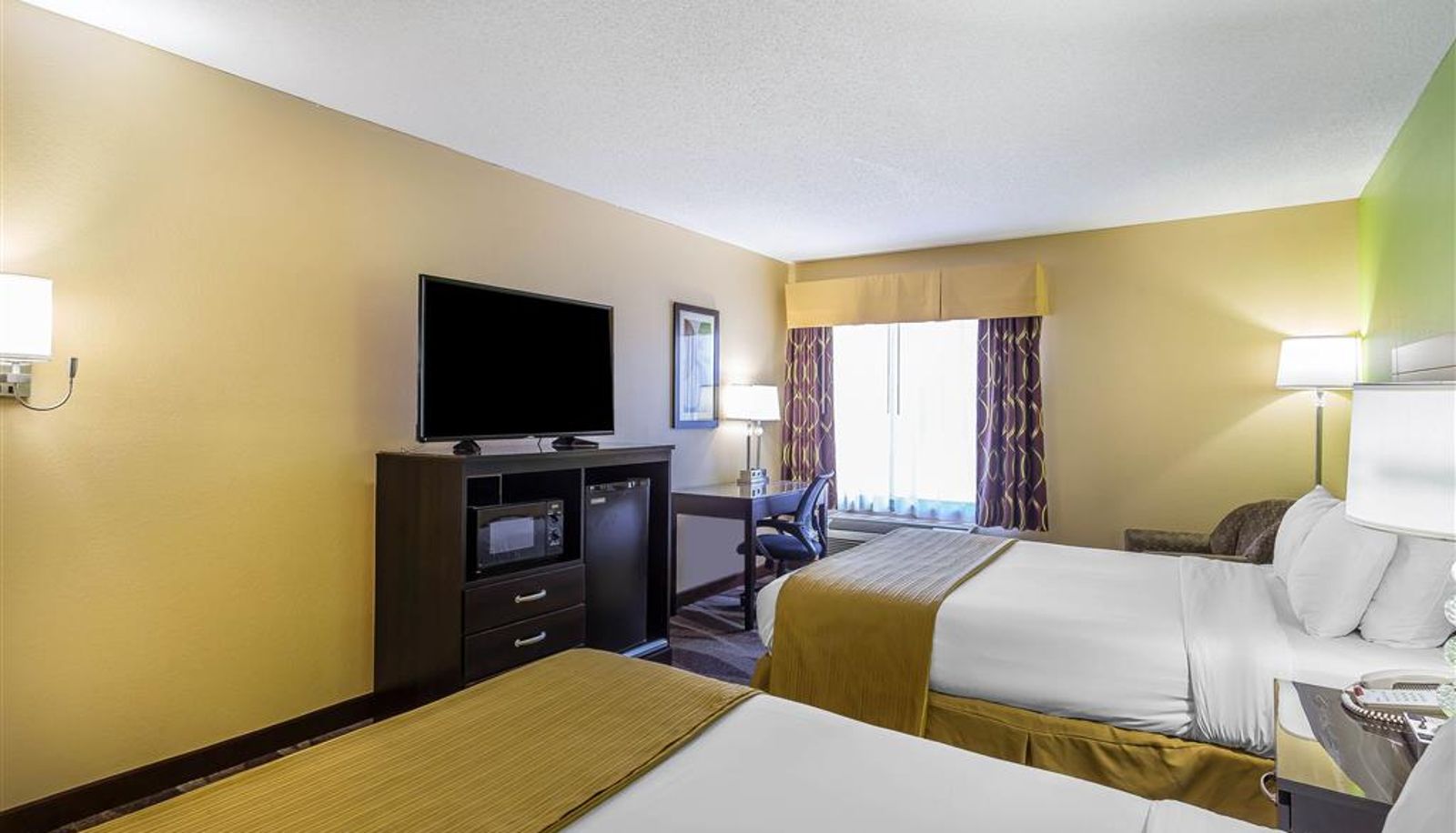 Camera - Quality Inn Warsaw I-40