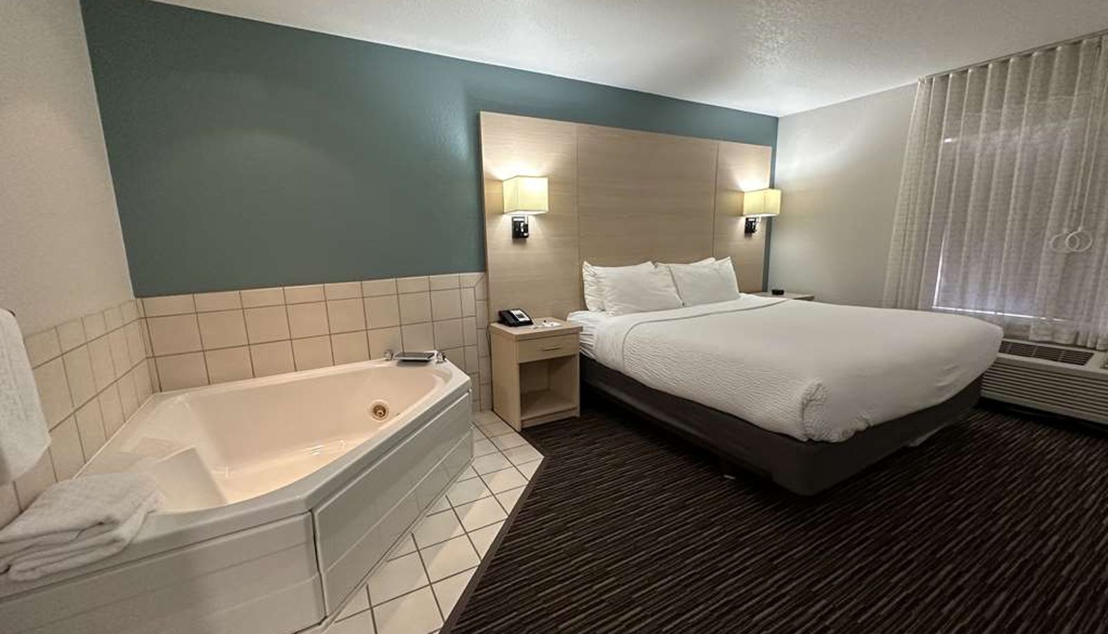 Room - Best Western Watertown