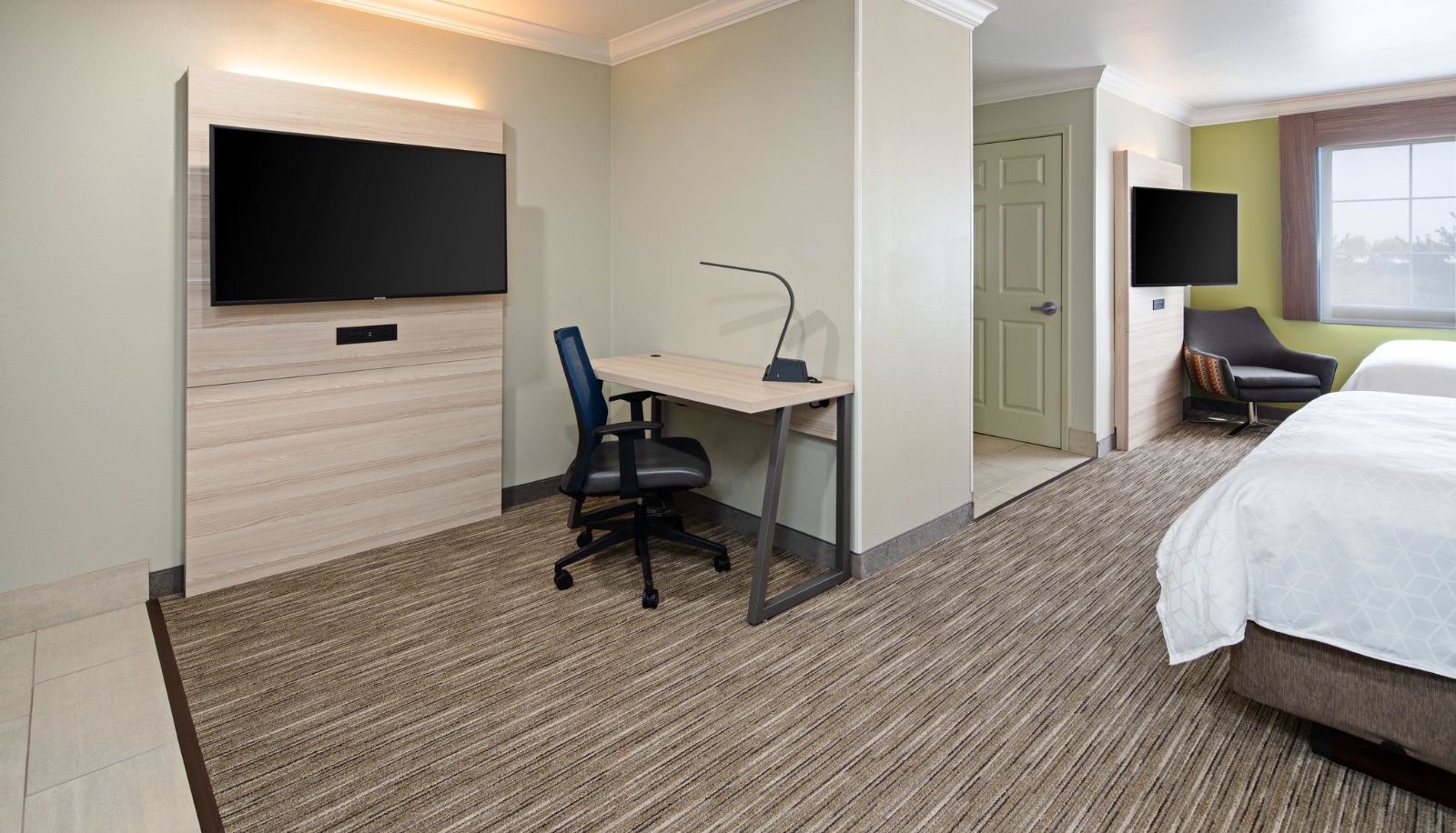 Room - Holiday Inn Express & Suites WATSONVILLE by IHG