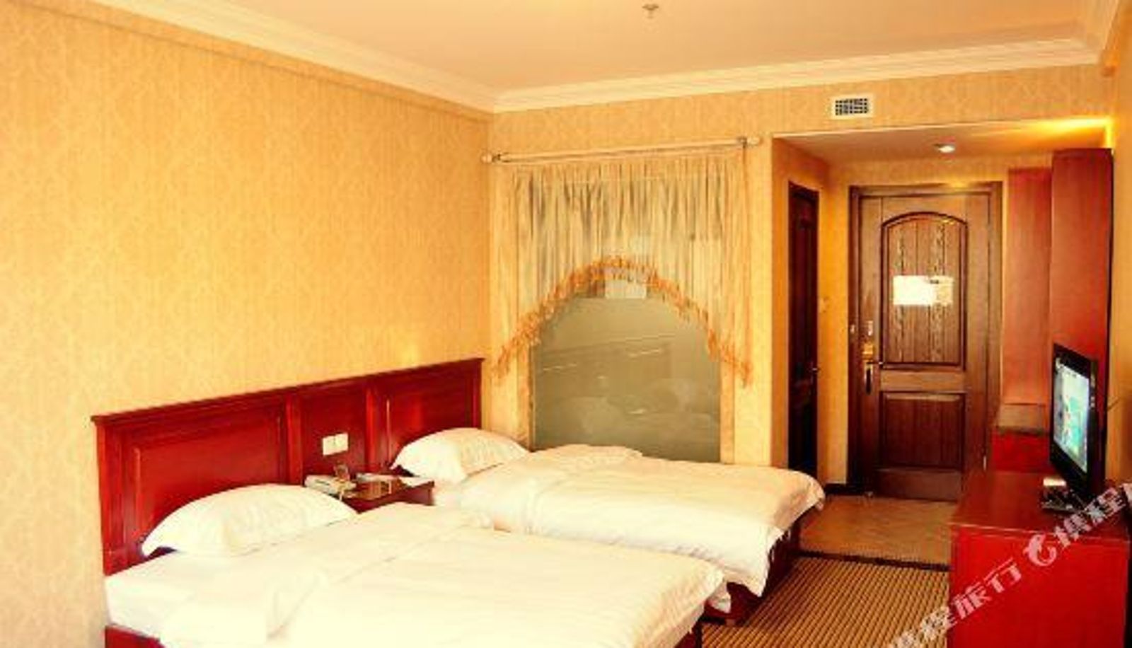 Camera - The Tophams Hotel Dalian Xintiandi