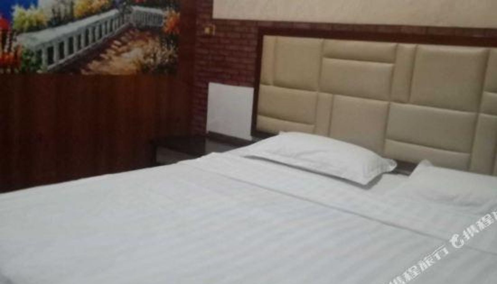 Room - Jinfumen Hotel
