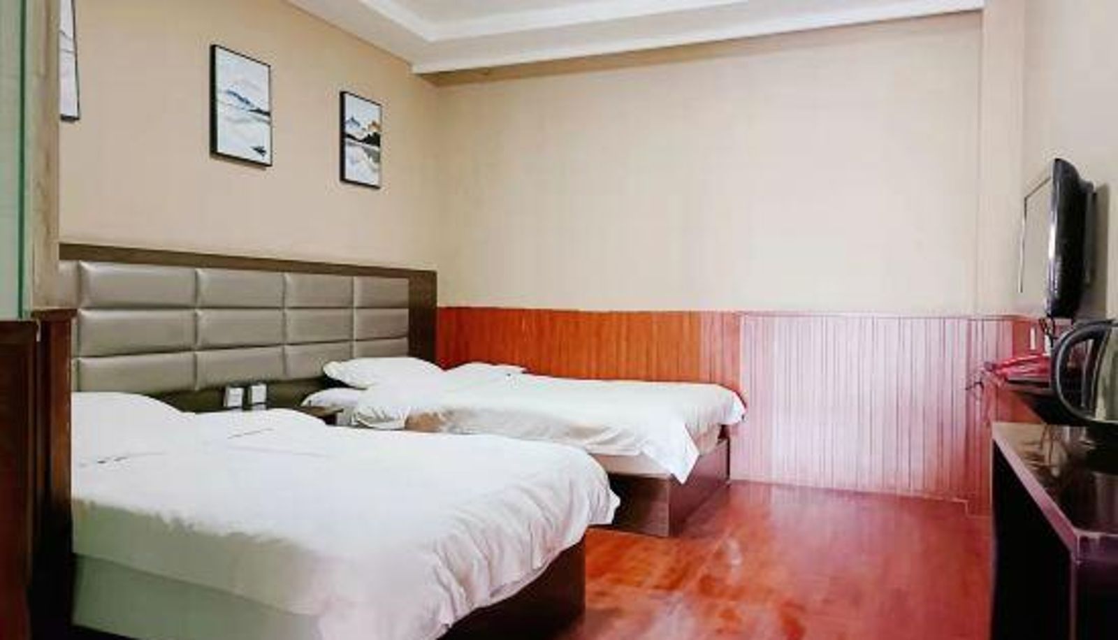 Zimmer - Nine Major Cuisine Hotels (Hebi Liyang Road Branch)