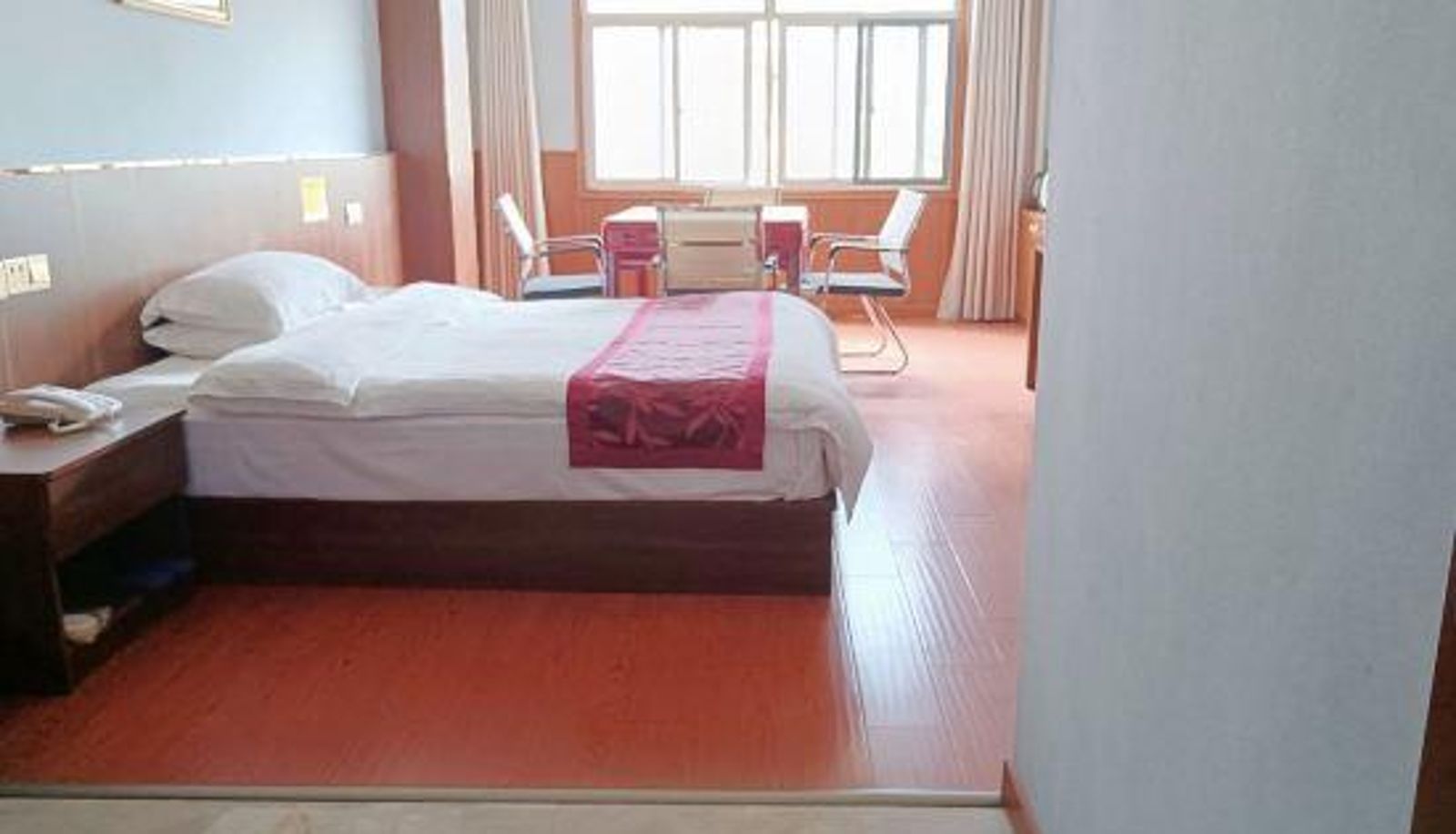 Camera - Baichuan Business Hotel