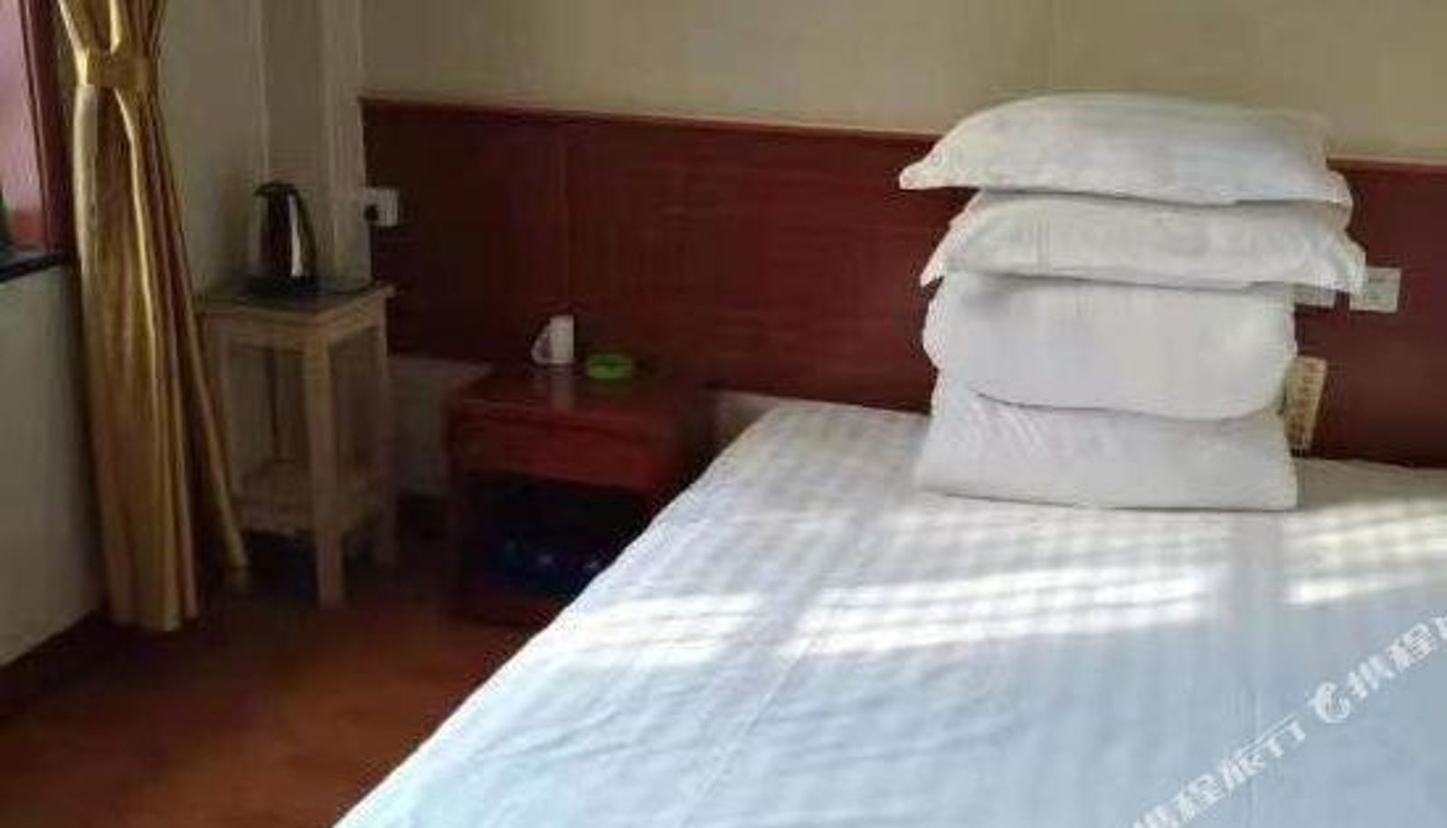 Camera - Yuecheng Hotel