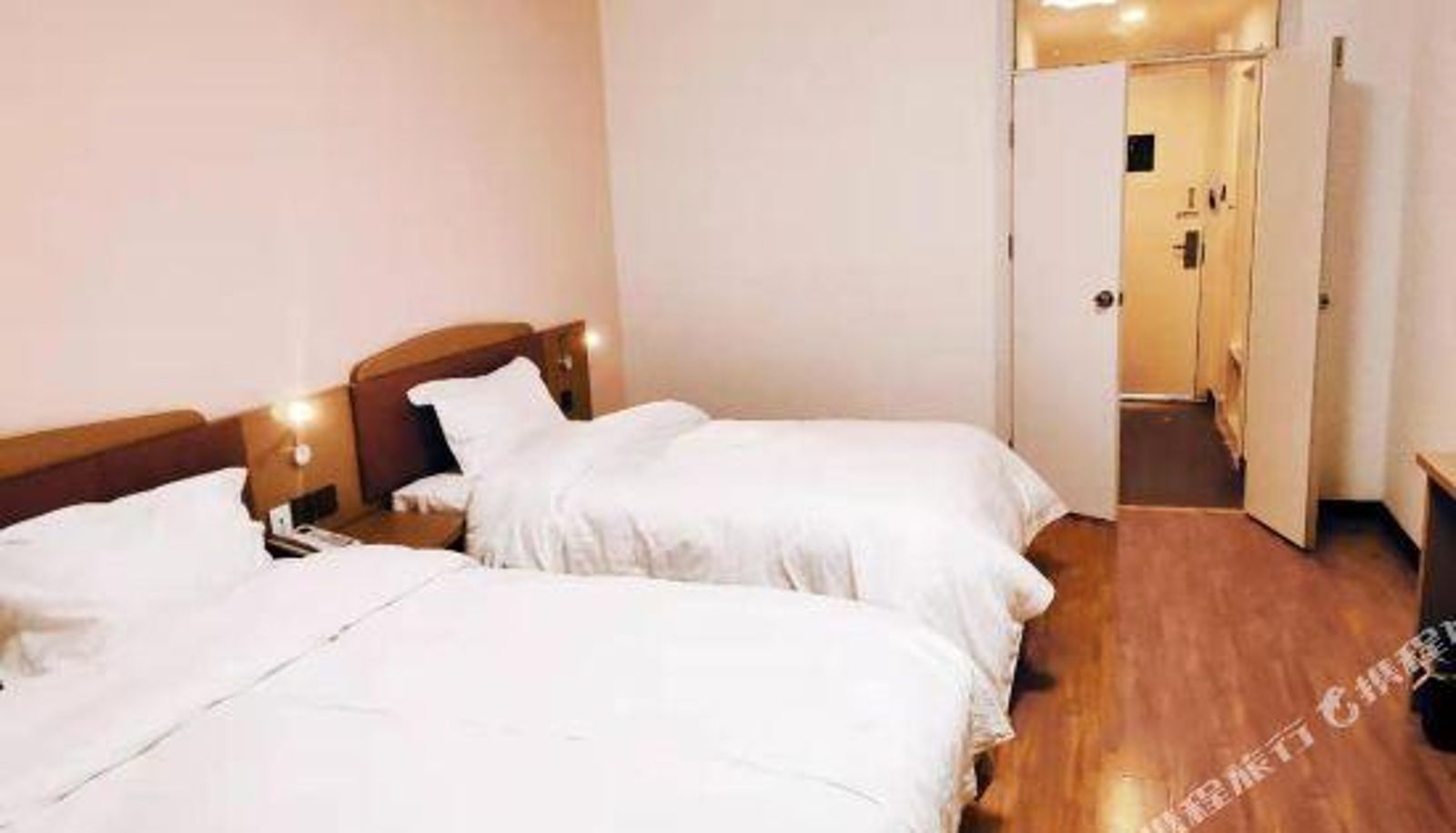 Innenbreich - Tiantian Hotel (Xingtai Steel Road Shop)