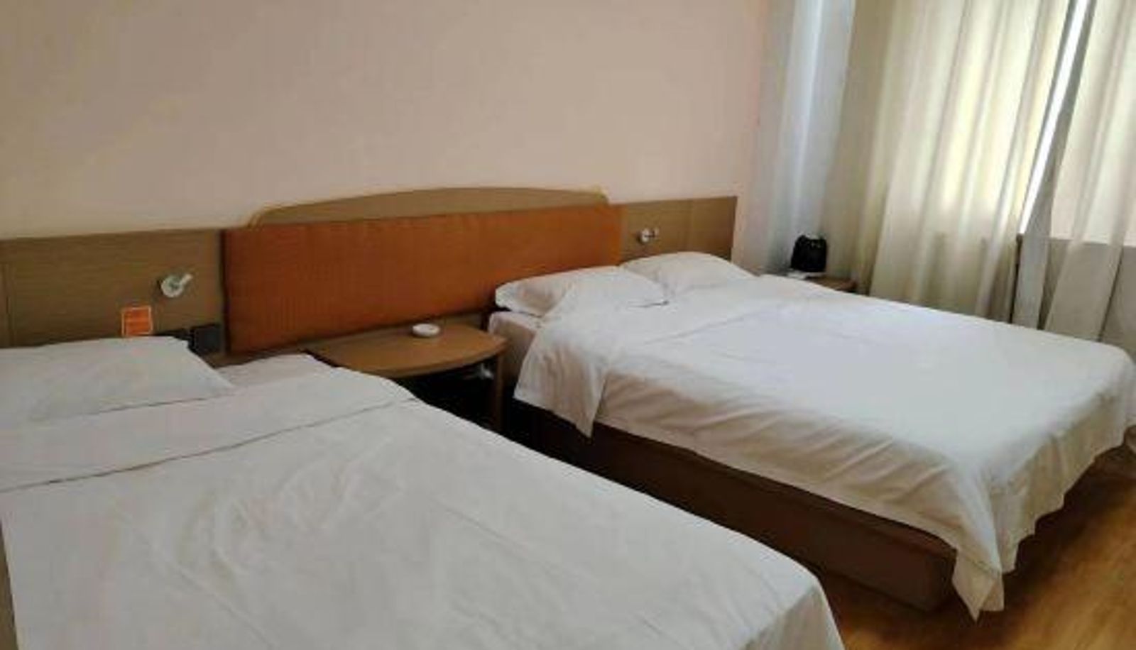 Camera per famiglia - Tiantian Hotel (Xingtai Steel Road Shop)