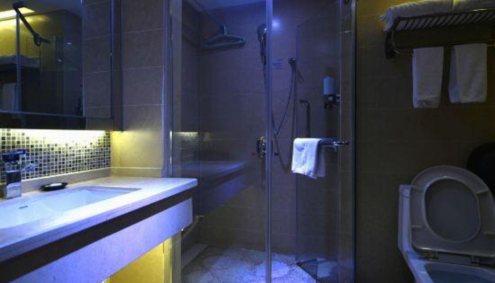 Camera business - Cailun International Hotel